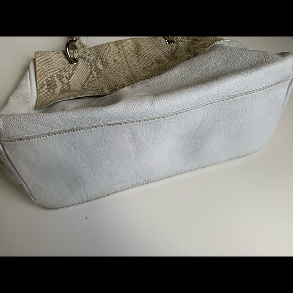 Innue Italian leather white snakeskin tote bag - Picture 3 of 16